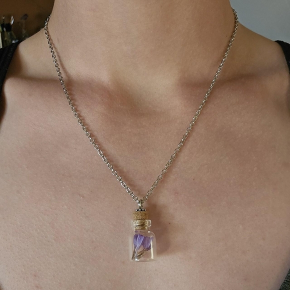 Handmade Dried Purple Flower Jar Silver Chain Necklace - Picture 1 of 1